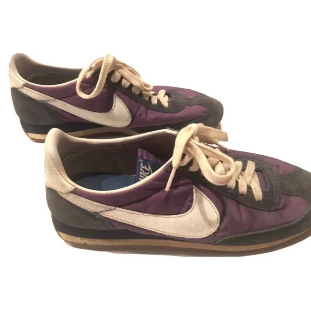 Nike VINTAGE Running Shoes Sneakers 1982 Collectible Mens 8 RARE Original Nike